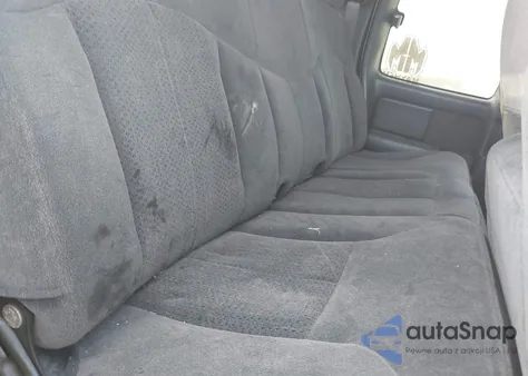 2002 Chevrolet Silverado 1500 Ls из США, поврежденный, VIN 2GCEK19T921142406